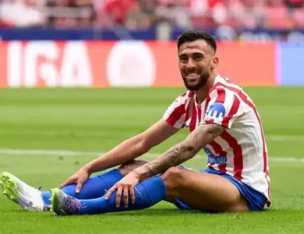 Juventus Weigh Free Agent Defender Move