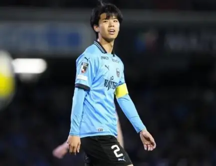 Japanese Defender Begins Chapter Aged 21